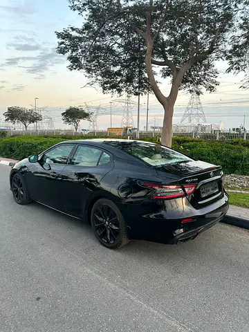 2020 Nissan MAXIMA 照片 2
