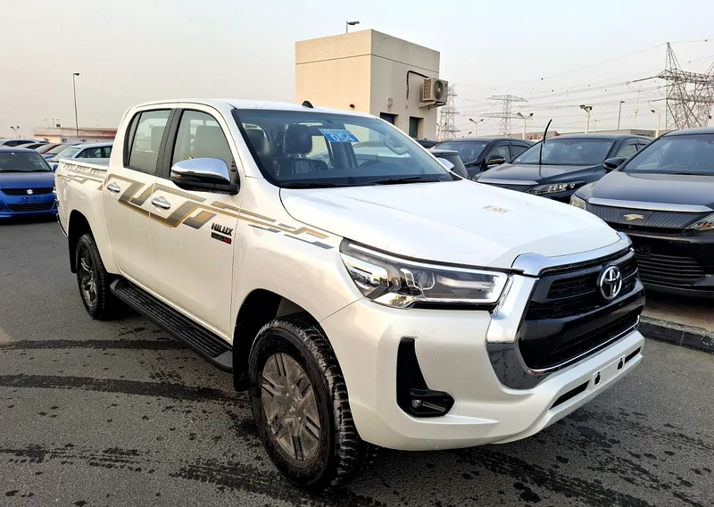 Toyota Hilux 2.4L 2025 AT DC Diesel White(Export only)63612449665282111