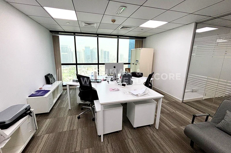 مجهز بأقسام | مرحاض | منطقة حرة63619670124801113