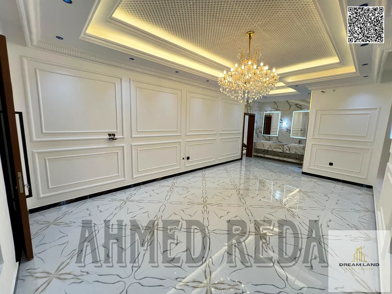 للبيع، فيلا ركنية كلاسيكية مكونة من طابقين وسطح بسعر ممتاز قابل للتفاوض.63905480292353114