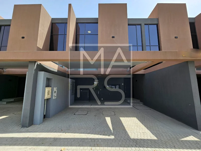 فيلا صف أول جديدة من غرفتي نوم للإيجار في روبينيا، مسار63654746236033114