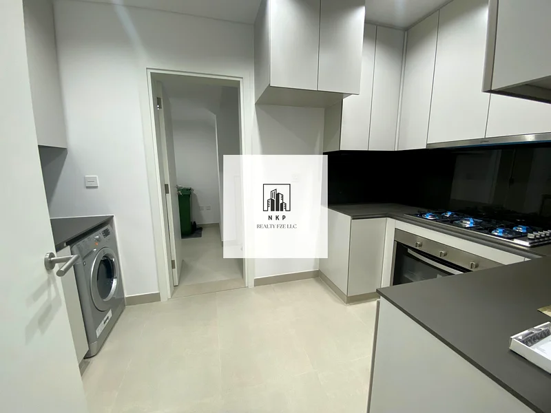 Specious luxury 2bedroom townhouse for rent in Masaar community63699131304705113