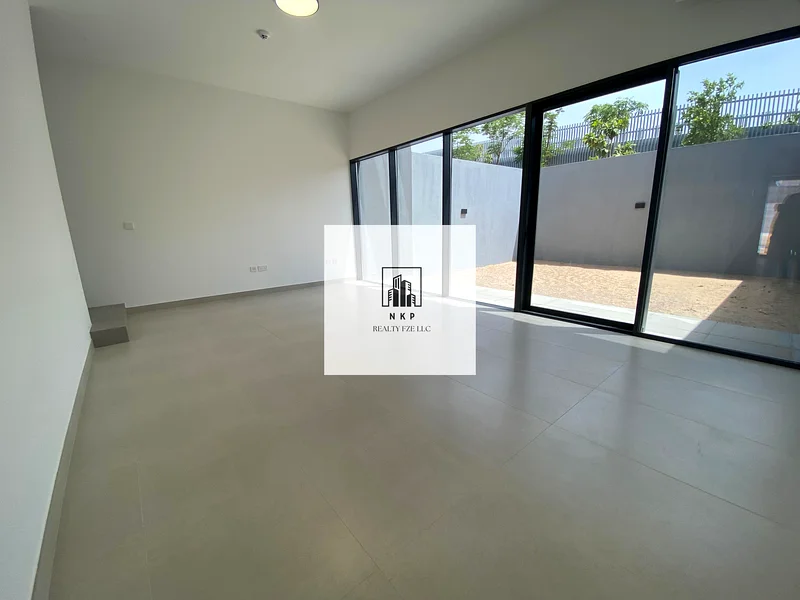 Specious luxury 2bedroom townhouse for rent in Masaar community63699131304705110