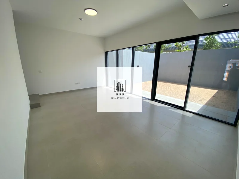 Specious luxury 2bedroom townhouse for rent in Masaar community63699131304705111