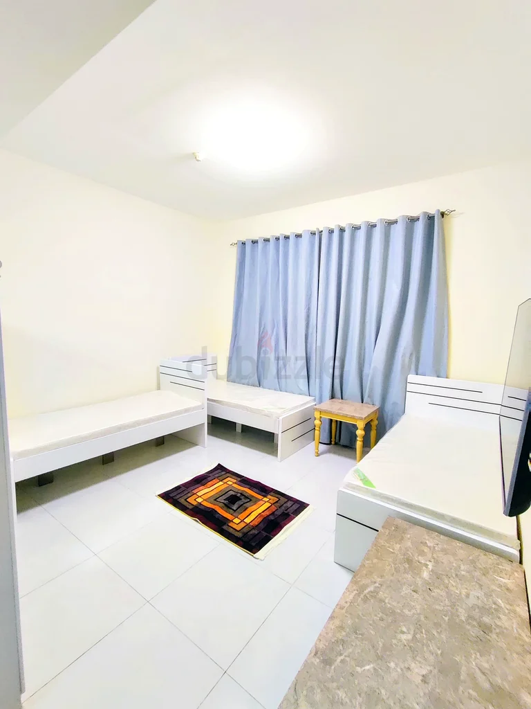 Hot Offer || Brand New BED SPACE for rent for Executive Male63624723513858111