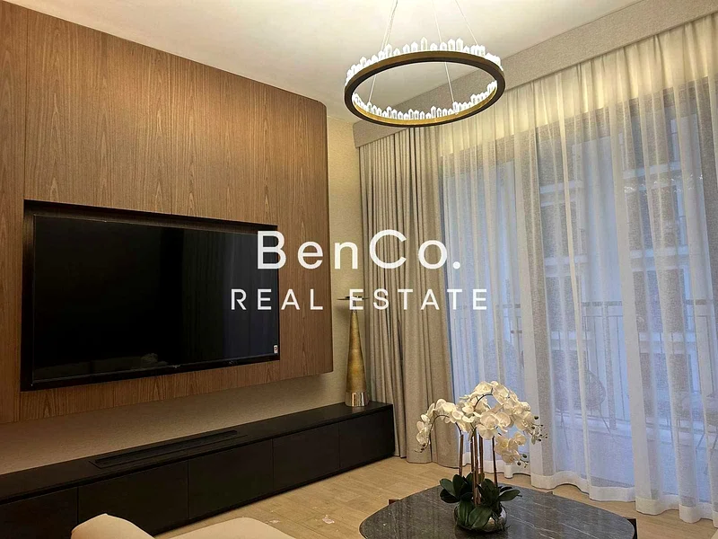 Ready to Move in | Fully Furnished | Upgraded63808112604931111