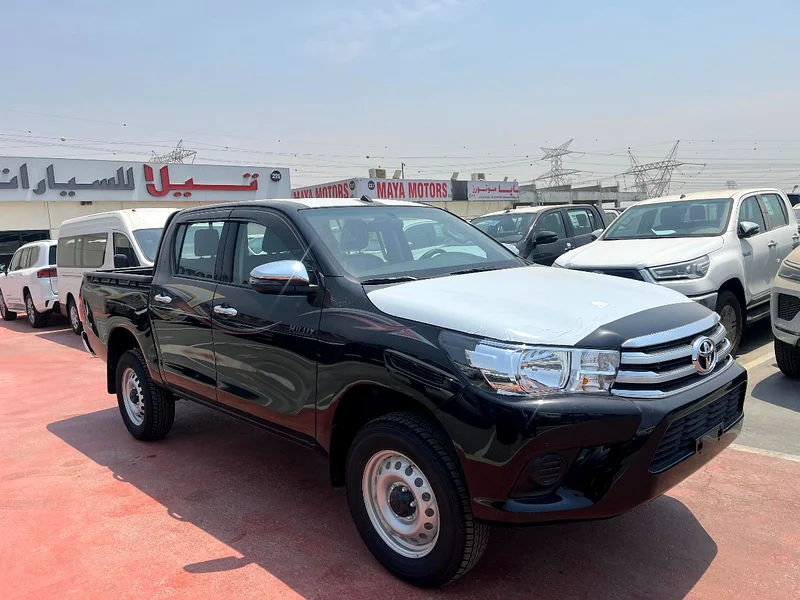 TOYOTA HILUX 2.7L AT BASIC 2025 BLACK63612449634050112