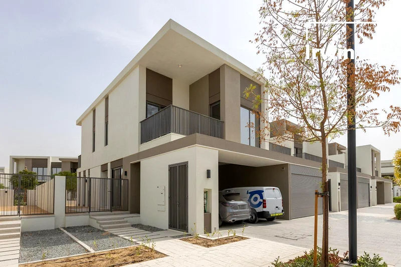 Brand New | Park Backing | Corner Unit63929454339457112