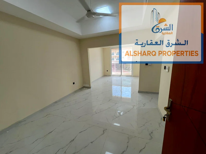 أول مستأجر، شقتان وصالة في الجرف، عجمان، بسعر خاص جدًا63713689437315110