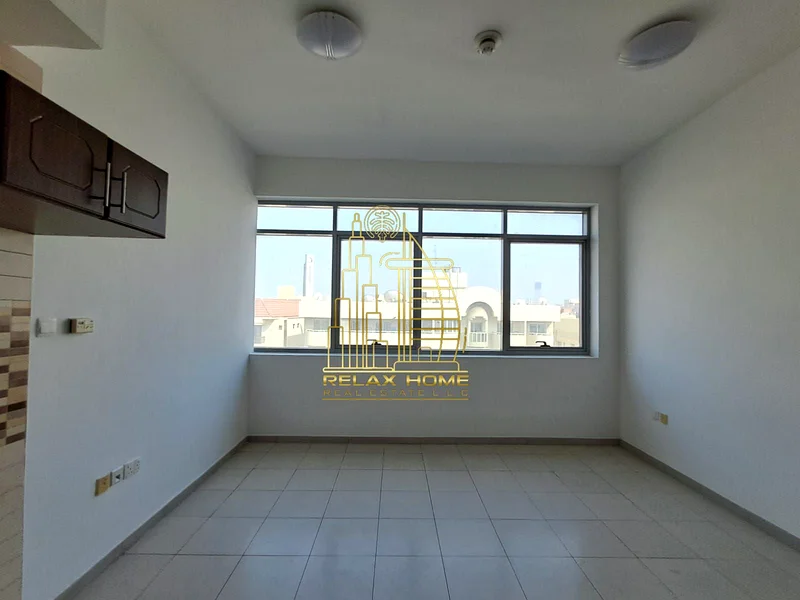 ستوديو واسع | موقع مميز | جاهز للانتقال | مع موقف سيارات63727388865409111