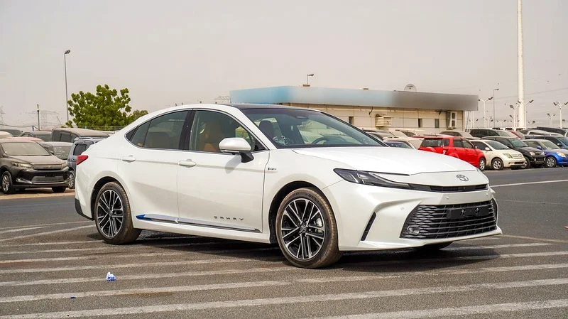 TOYOTA CAMRY LUMIERE FULL OPTION GCC 2.5L HYBRID MODEL 202563612450432641111