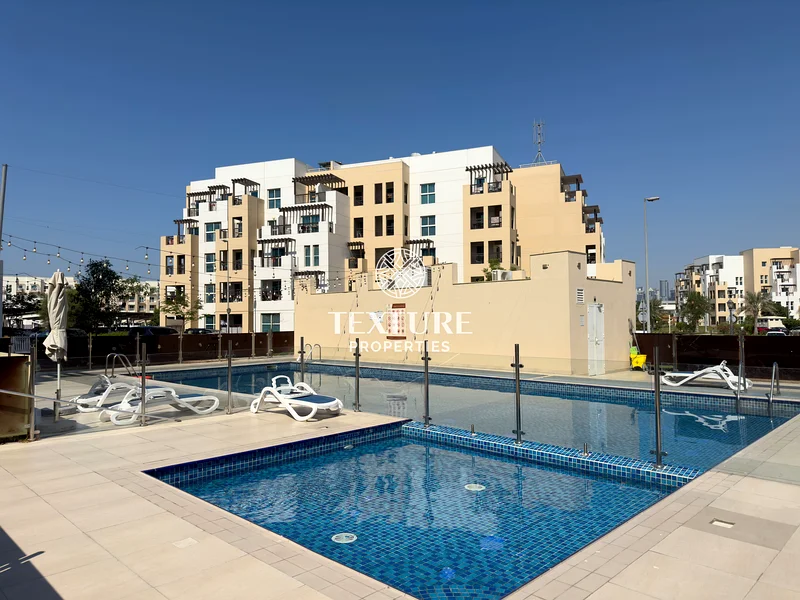 مخطط نادر وواسع | موقفا سيارات اثنان | موقع مركزي63916247786370114