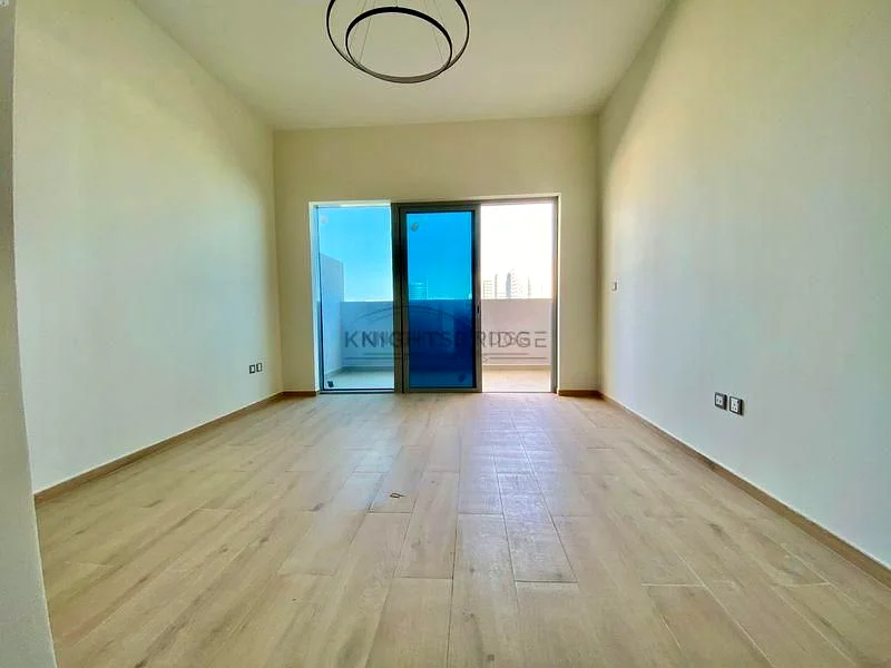 Vacant | Pool View | Near Metro | Price To Sell63941386646145111