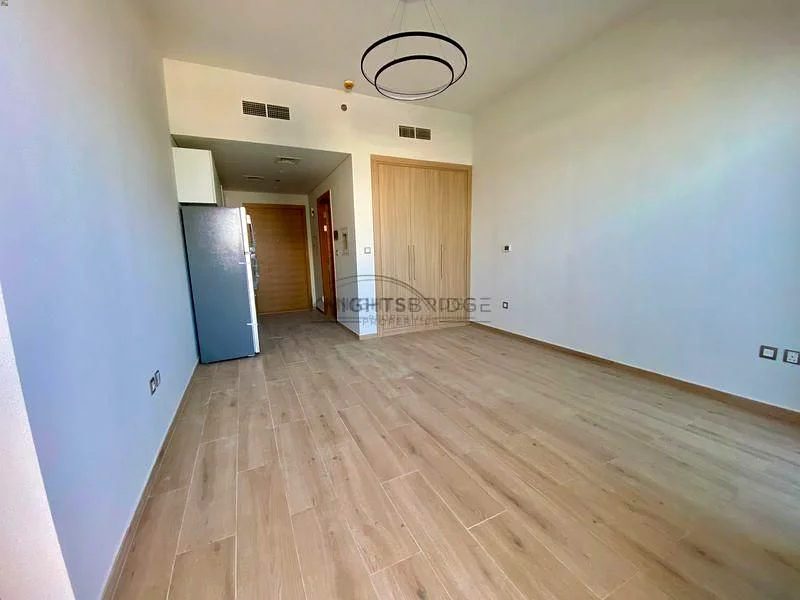 Vacant | Pool View | Near Metro | Price To Sell63941386646145112
