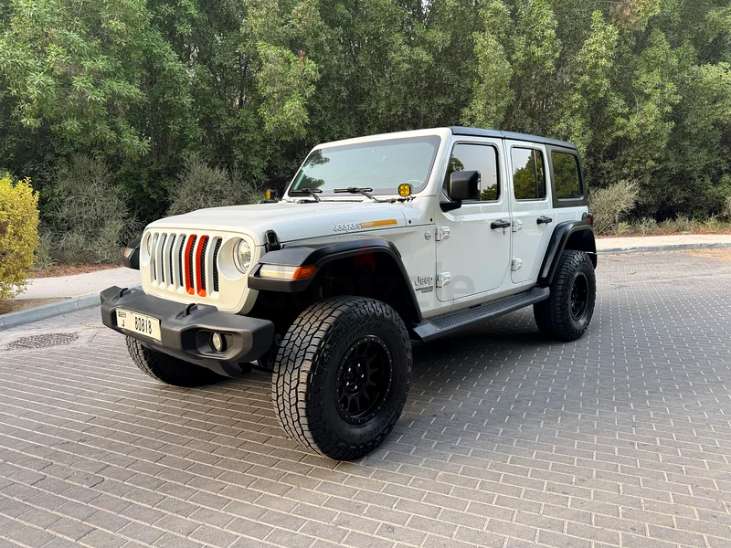 Jeep Wrangler • Warranty • Mint Condition63612070390401110
