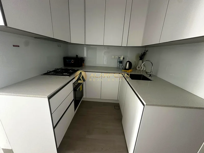 Fully furnished | Bright and Spacious | Must View63779401003906113