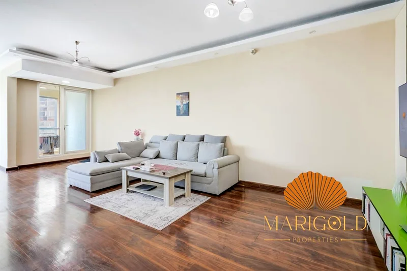 UPGRADED SIMPLEX I GOLF COURSE VIEW I CLOSE TO METRO63749245279617114