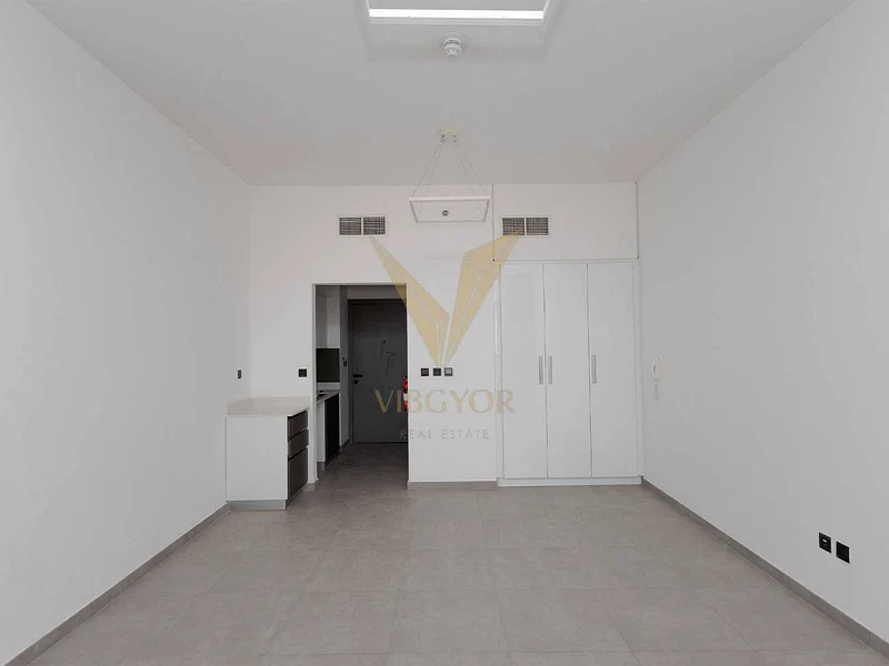 Amazing Studio | V2 Tower | Prime Location63734819307266110