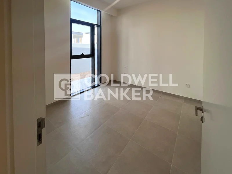 Brand New Villa | Vacant | Community View63732955937283114