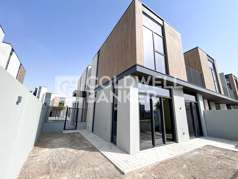 Brand New Villa | Vacant | Community View63732955937283110