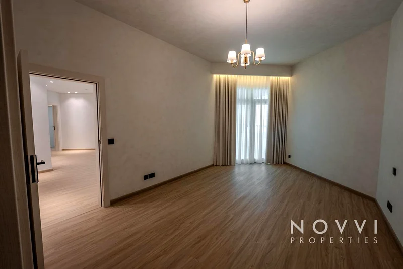 Upgraded | High End Finishes | Partial Sea View63753253611139111