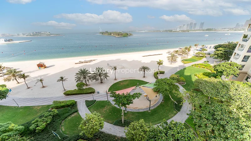 Sea Views | Private Beach | Available Now63753356879617110