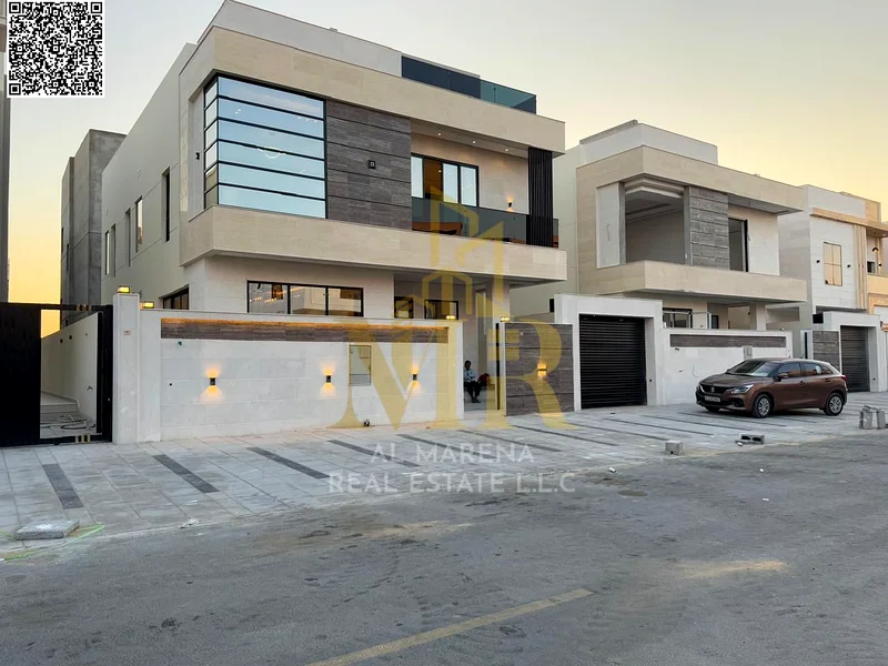 A villa directly from the owner, with personal finishing, on a main street, close to all services. Freehold for all nationalities and without a down p63904697885443110