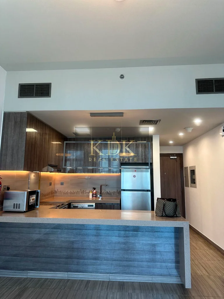 منظر على البحيرة | مطبخ مجهز | موقع متميز63749245033473110