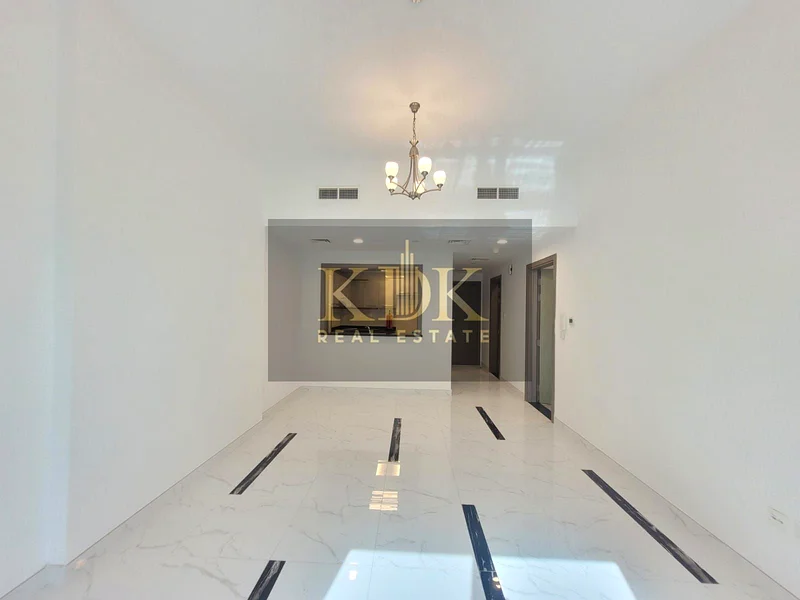 High Floor / Low price/Next to community Park63786429692546110