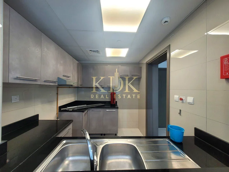 High Floor / Low price/Next to community Park63786429692546113