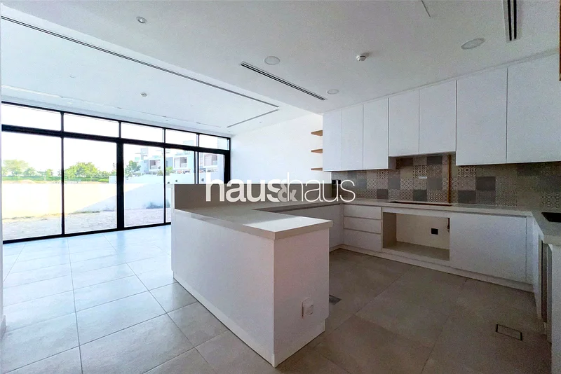 3 Bed | Golf Community | Single Row63927290778369111