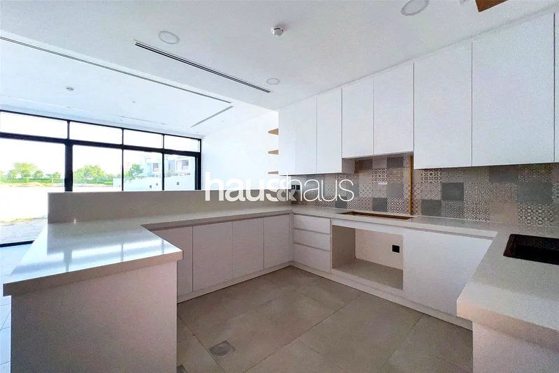 3 Bed | Golf Community | Single Row63927290778369113