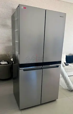 Whirlpool 4 doors Refrigerator with digital display