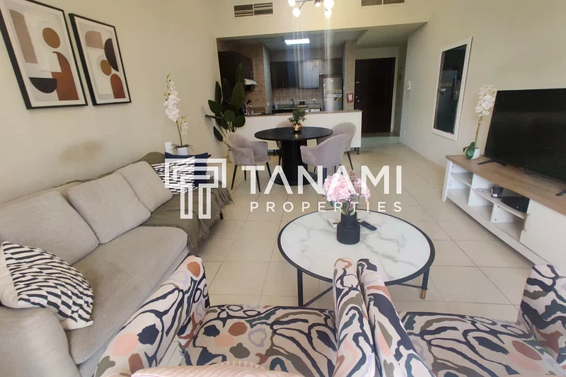 Fully Furnished | Spacious | Bills Included63763877567105111