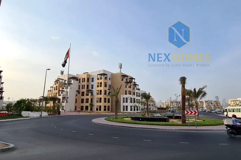 Major Road Access | Spacious | Well Mainatained | Best Price63916247900673114