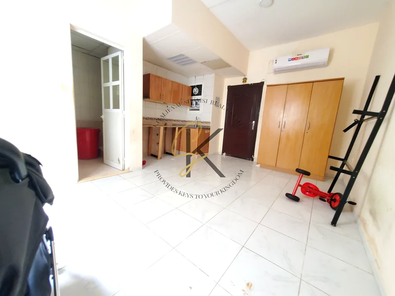 جاهز للانتقال ستوديو || موقع ممتاز || سهولة الوصول إلى دبي ||63701629559041113