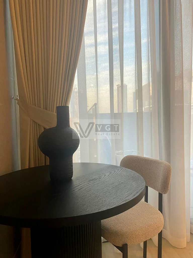 مؤثث بالكامل | طابق متوسط | موقع متميز63801347655425112