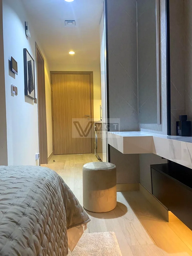 مؤثث بالكامل | طابق متوسط | موقع متميز63801347655425114