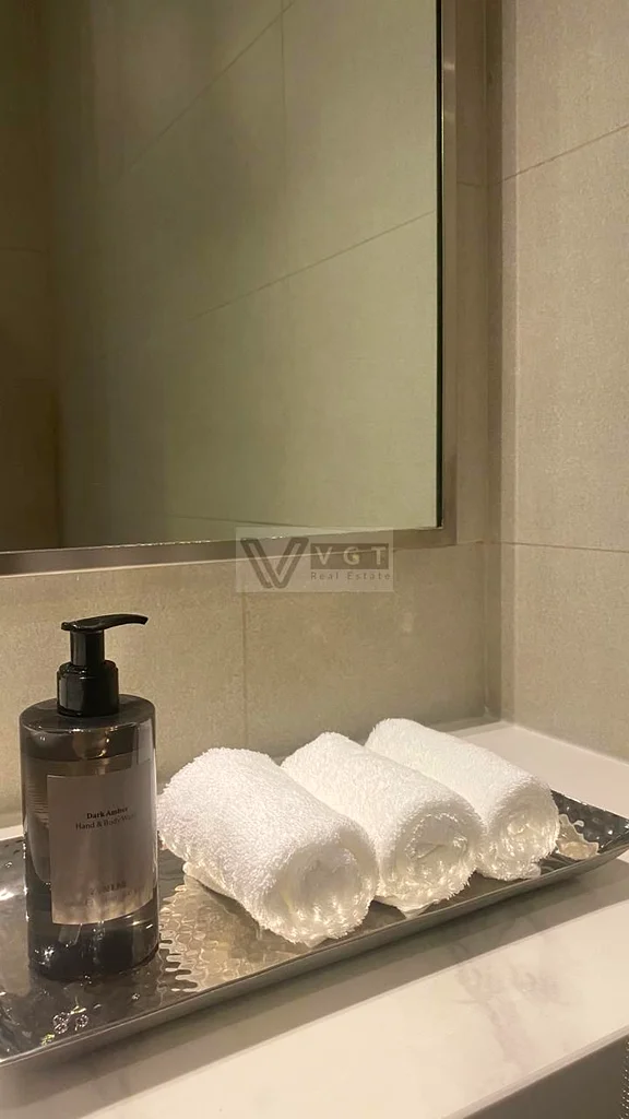 مؤثث بالكامل | طابق متوسط | موقع متميز63801347655425113