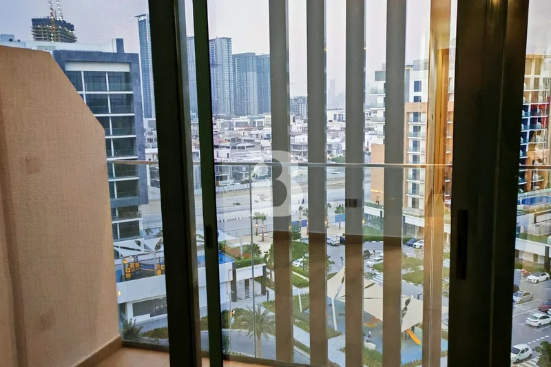 UNFURNISHED | MODERN STUDIO | NO AGENTS63976595374211114
