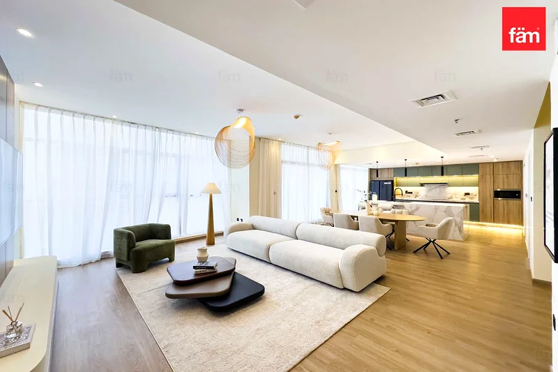 Duplex | VACANT |MARINA VIEWS |UPGRADED |FURNISHED64037173979521110