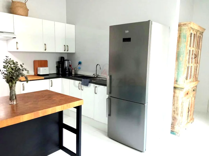 Beach side Studio Room Private Entrance and Courtyard63624070273025111