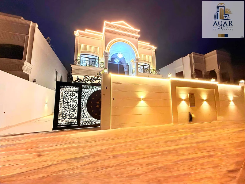 فيلا للبيع، متضمنة رسوم الملكية والتسجيل. خمس غرف نوم رئيسية، وصالة رئيسية، وقاعة، ومطبخ رئيسي. مقابل الخدمات. بالقرب من المسجد. مساحة الأرض 4600 قدم مربع. بناء63905218094337112