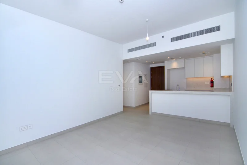 Pool View | Spacious Unit | Unfurnished63730615851394112