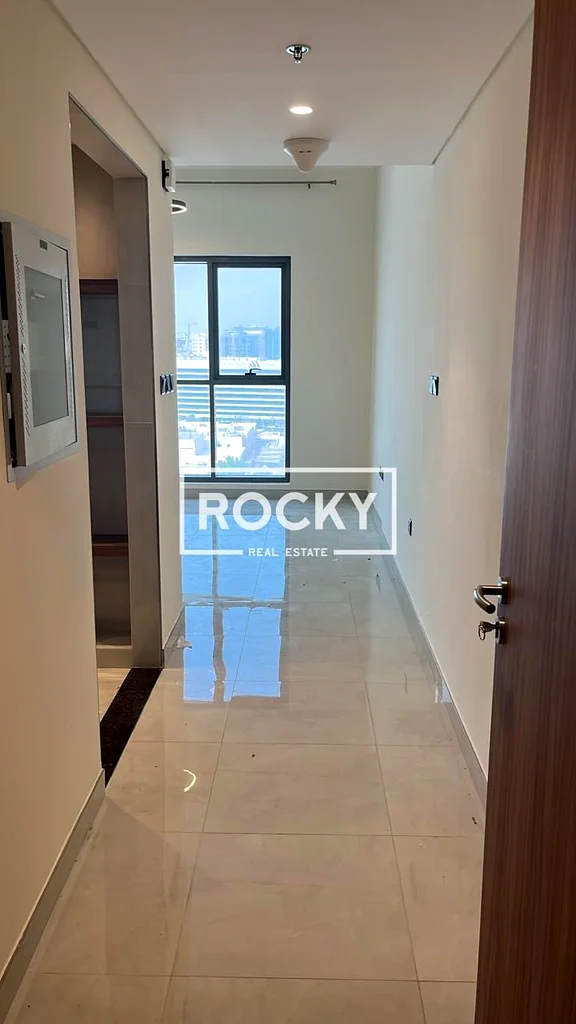 Semi Furnished | with Balcony  | Pool & Gym63743507556227113