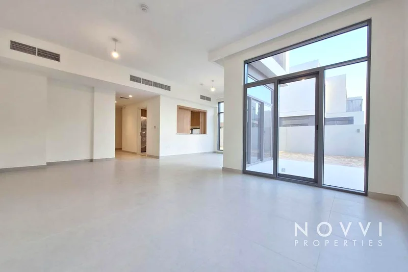 Vacant | Brand New | Premium | Close to Beachfront63752076600194113