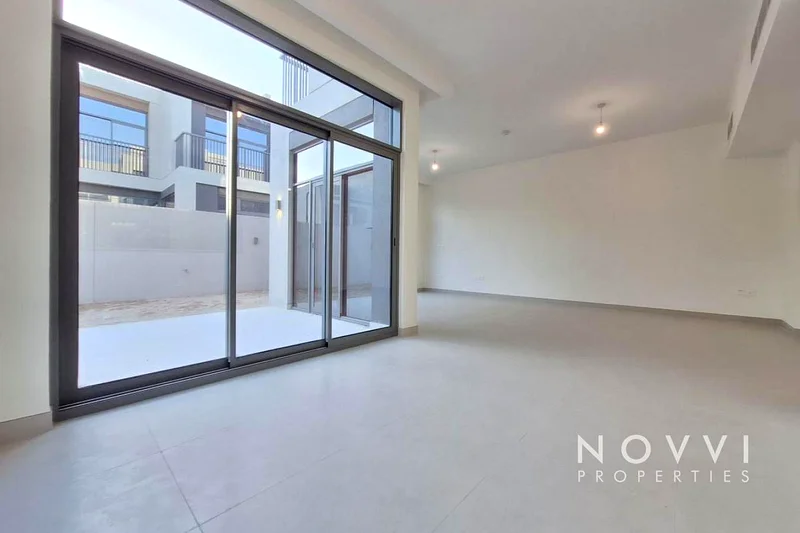 Vacant | Brand New | Premium | Close to Beachfront63752076600194114