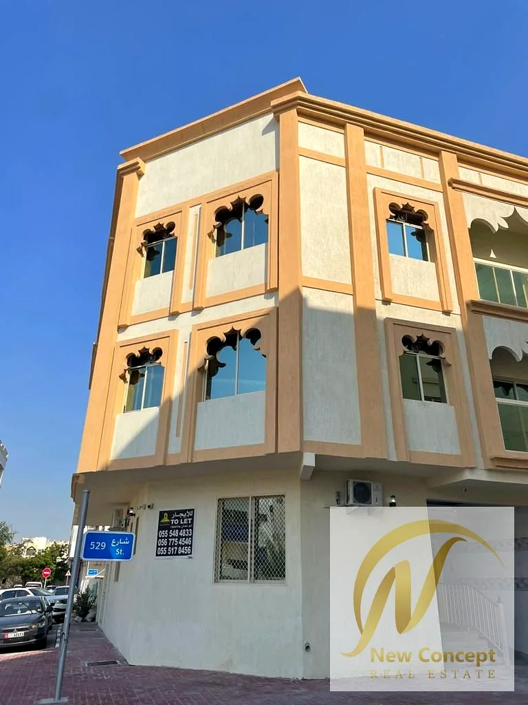 فرصة استثمارية كبيرة بعائد مرتفع. مبنى سكني بسعر خاص.63880175425281111