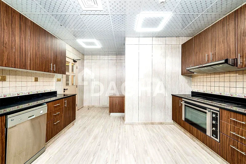 Penthouse | Fully Upgraded | Full Sea View64408216645761113