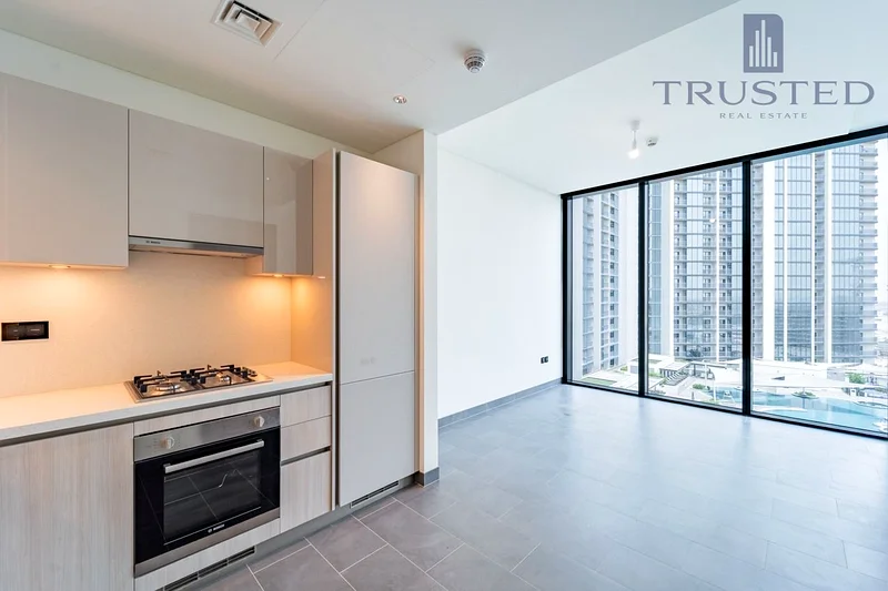 Pool View | 1BR | Huge Layout63758639636867114